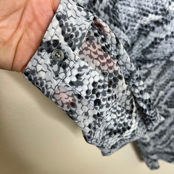 Banana Republic Black White Snake Print Blouse Small - Picture 3 of 10